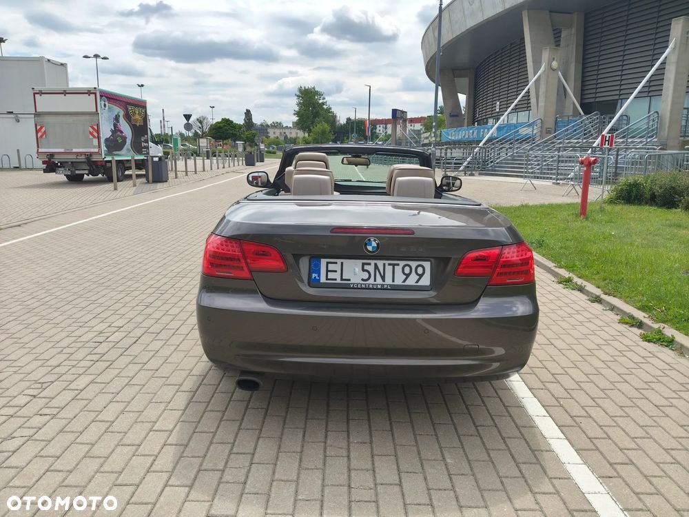 BMW Seria 3 320i - 7