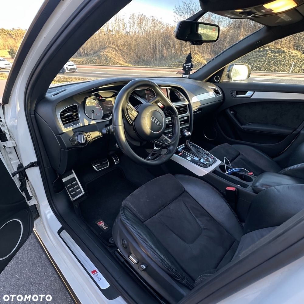 Audi S4 Limousine - 15