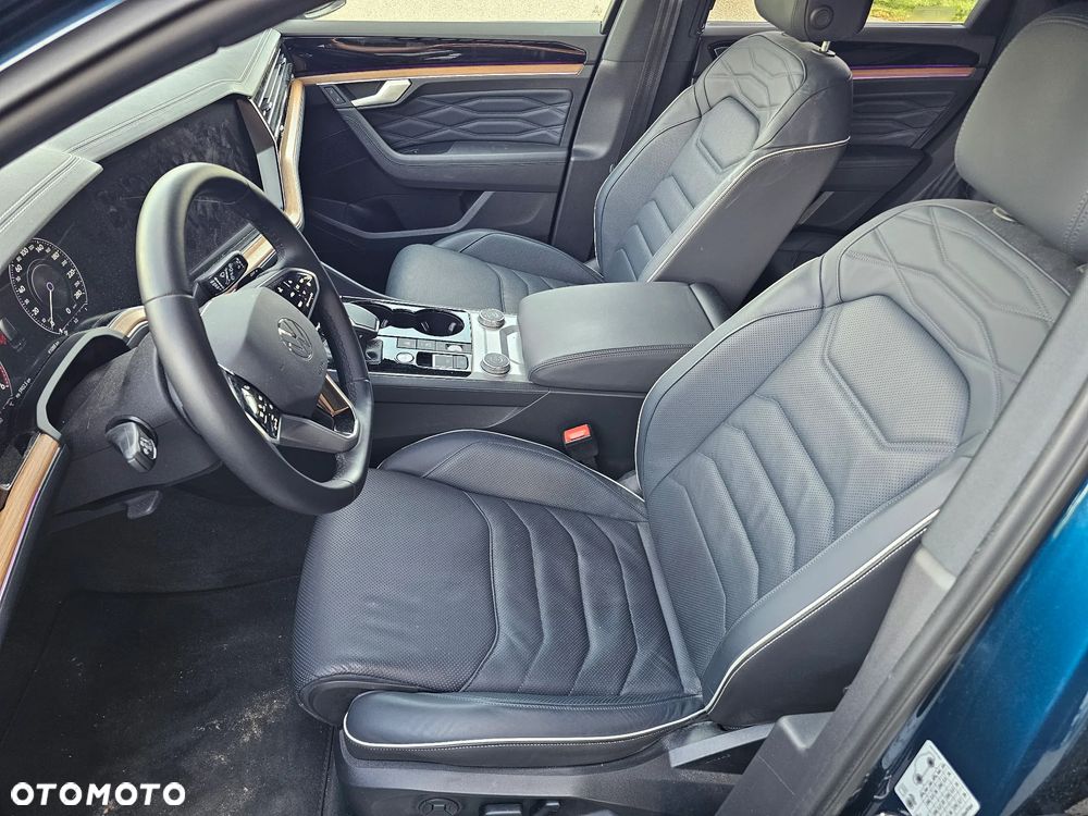 Volkswagen Touareg - 15