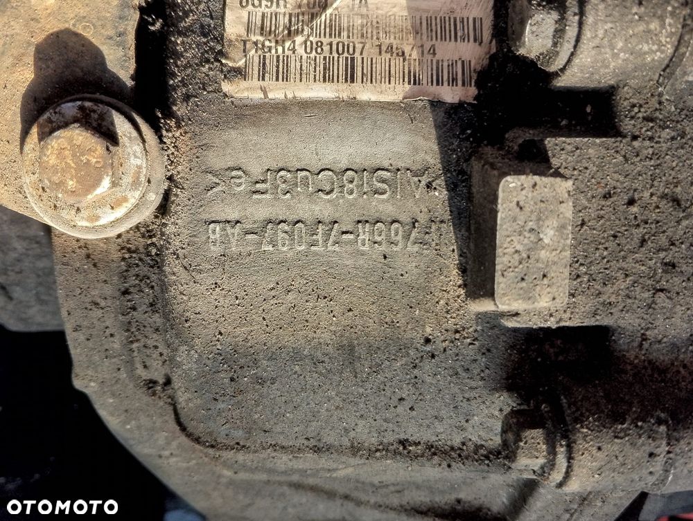Ford Mondeo mk4 (07-10r.) 2.5 T 220KM. Silnik C25KDTD Skrzynia M66 lakier C6 – Sea Grey (metallic).Cały na części. GWARANCJA !!!  Przód Tył Zestaw Komplet Drzwi Klapa Zderzak Błotnik Maska Grill Atrapa Szyba Pas Lampa Lusterko Boczki Fotel Kanapa Kokpit Deska Rozdzielcza Przełącznik Włącznik Sterownik Przewody Wiązka Instalacja Moduł Komputer Czujnik Listwa Pompa Alternator Wtryski Głowica Rozrusznik Kompresor Sprzęgło Dwumas Silnik Skrzynia ABS Klimatyzacji Paliwa Wspomagania Kolektor Turbina Przepustnica Zawór Chłodnica Koło Hak Belka Sanki Zawieszenie Mcpherson Półoś Amortyzator Wydech Tłumik Zacisk Most - 16