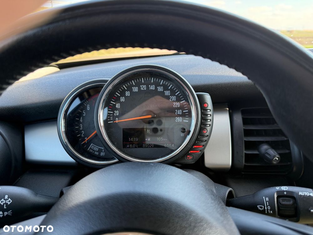 MINI ONE Standard - 26