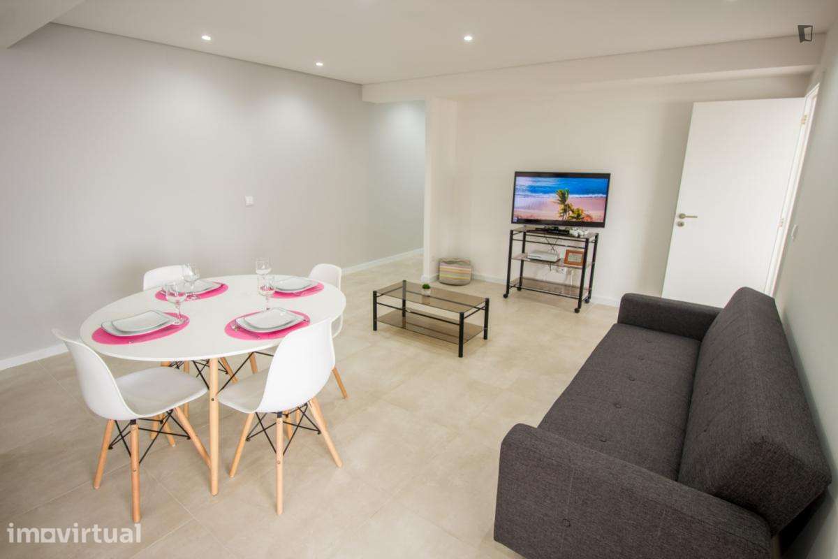 Quarto - localizado em Póvoa de Varzim Porto - Grande imagem: 5/20