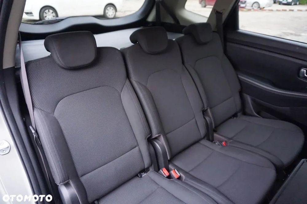 Kia Carens 1.7 CRDi XL 7os - 34