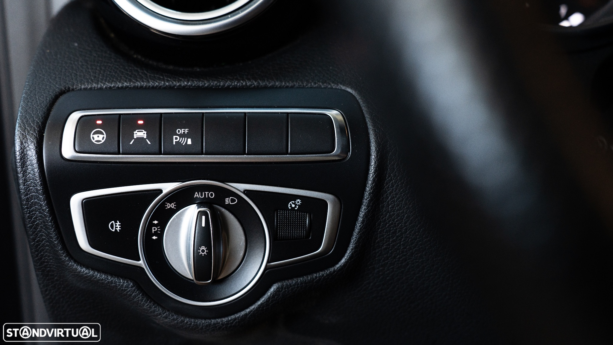 Mercedes-Benz GLC 350 d 4Matic 9G-TRONIC AMG Line - 33