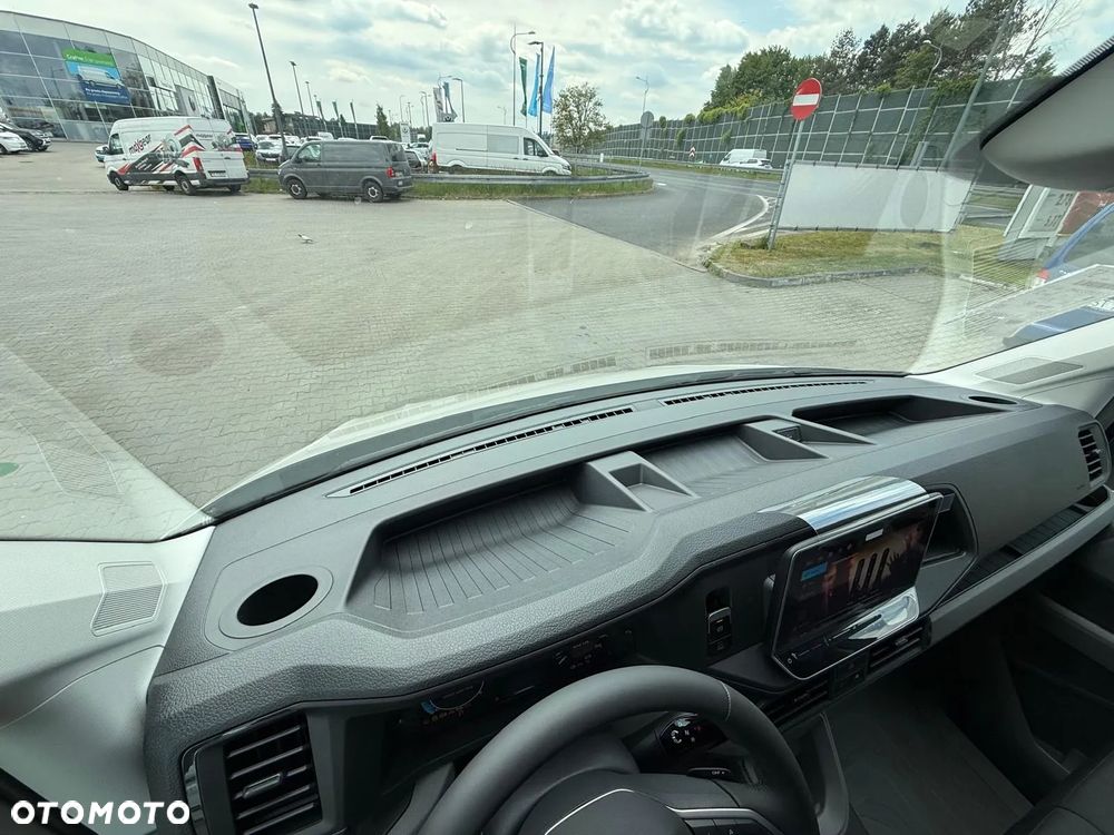 Volkswagen Crafter - 12