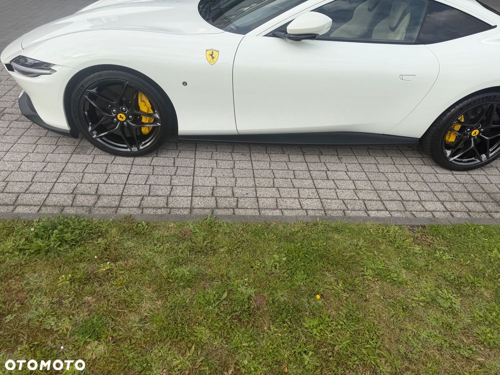 Ferrari Roma - 7