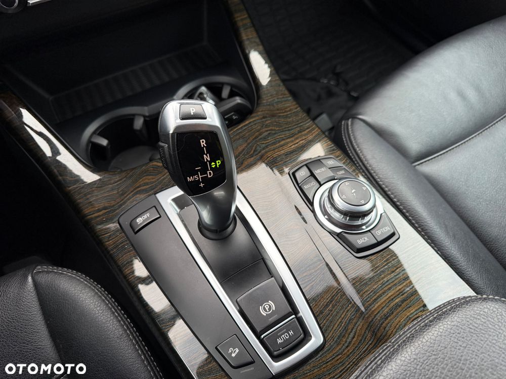 BMW X3 xDrive20i Advantage - 21