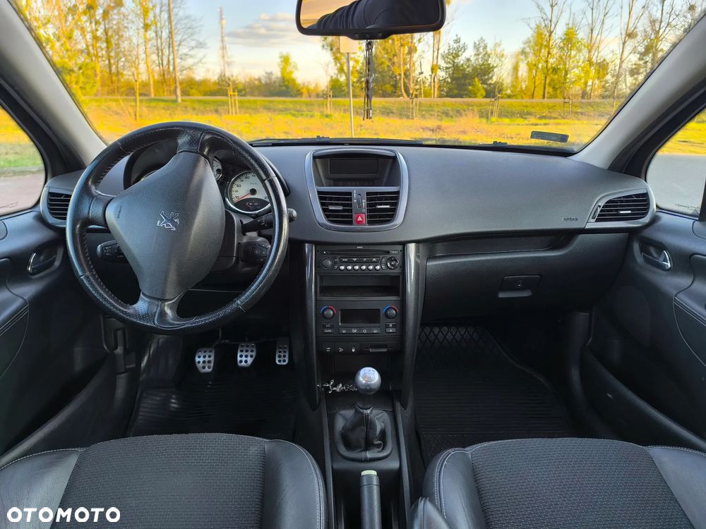 Peugeot 207 1.6 - 7
