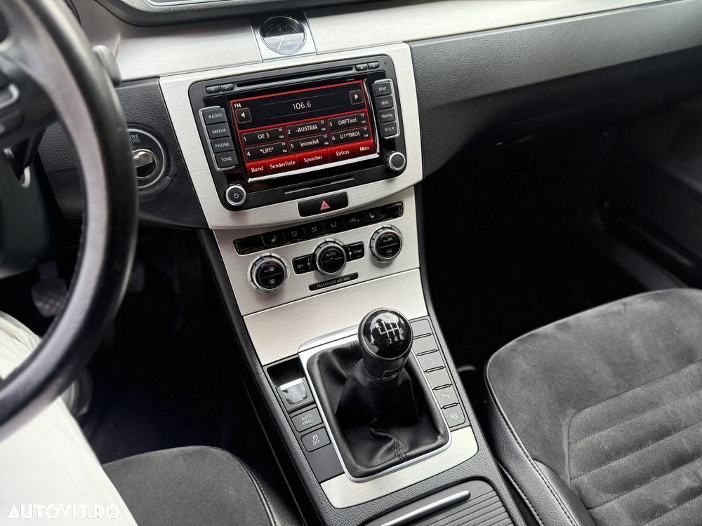 Volkswagen Passat Variant 2.0 TDI BlueMotion Technology Business Edition - 17