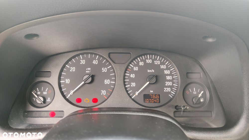 Opel Astra 1.2 Start - 5