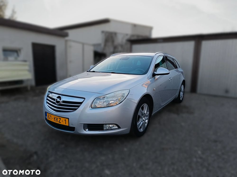 Opel Insignia 1.6 Turbo Design Edition - 1