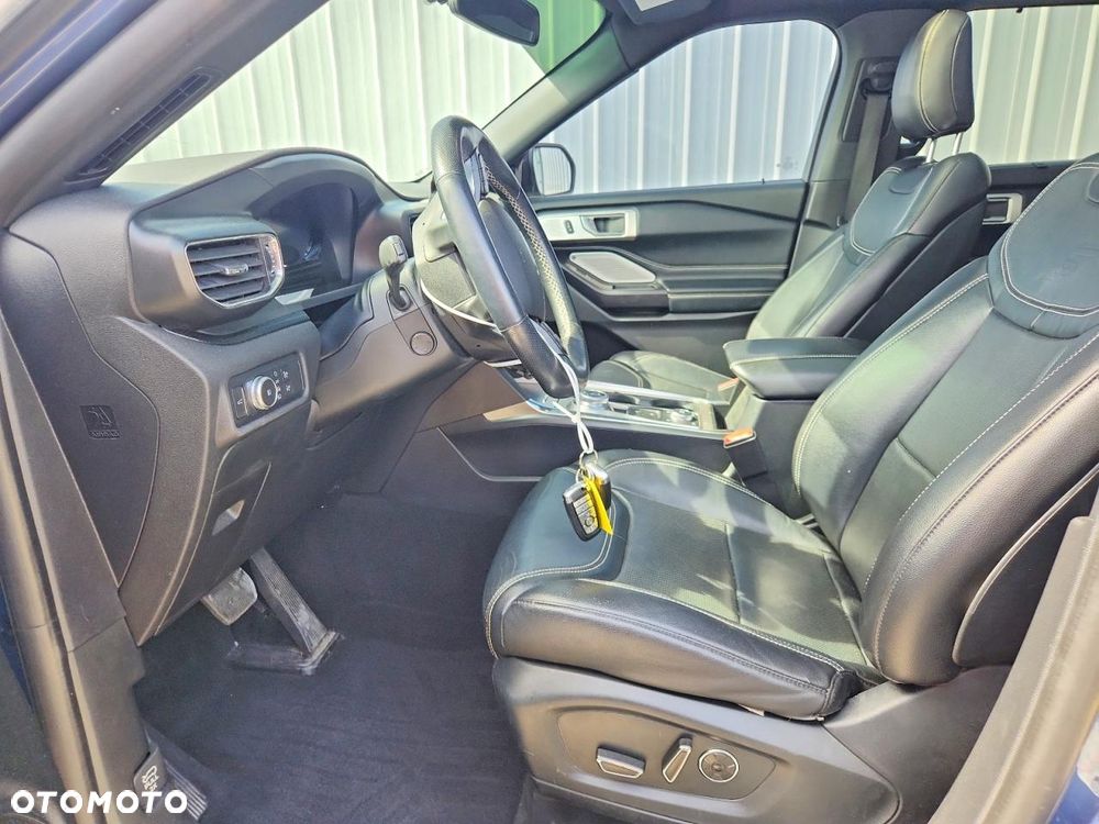 Ford Explorer - 7
