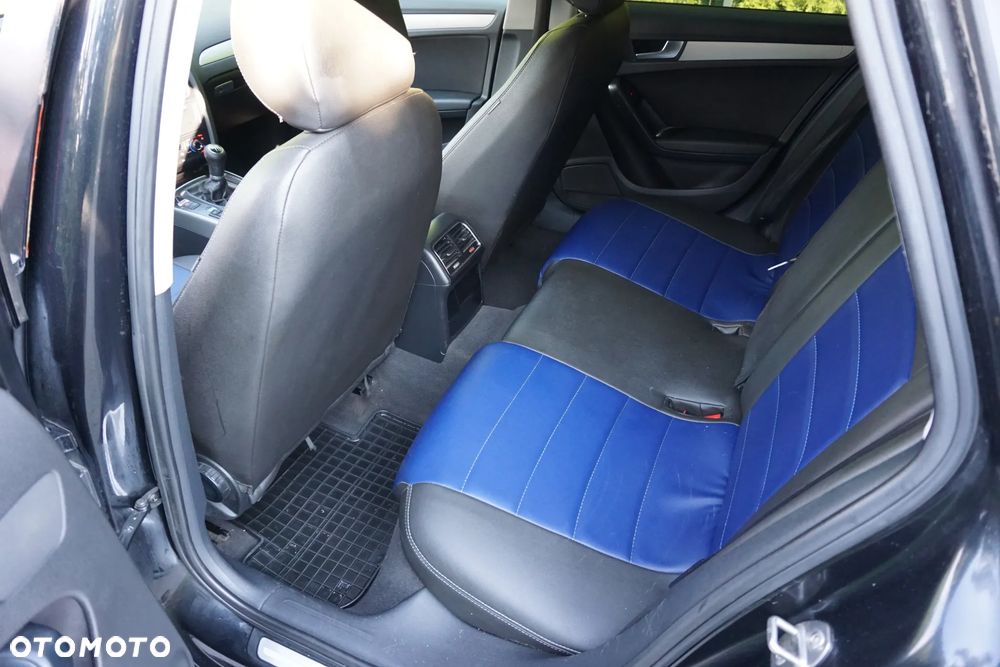 Audi A4 Avant 1.8 TFSI quattro Ambiente - 23