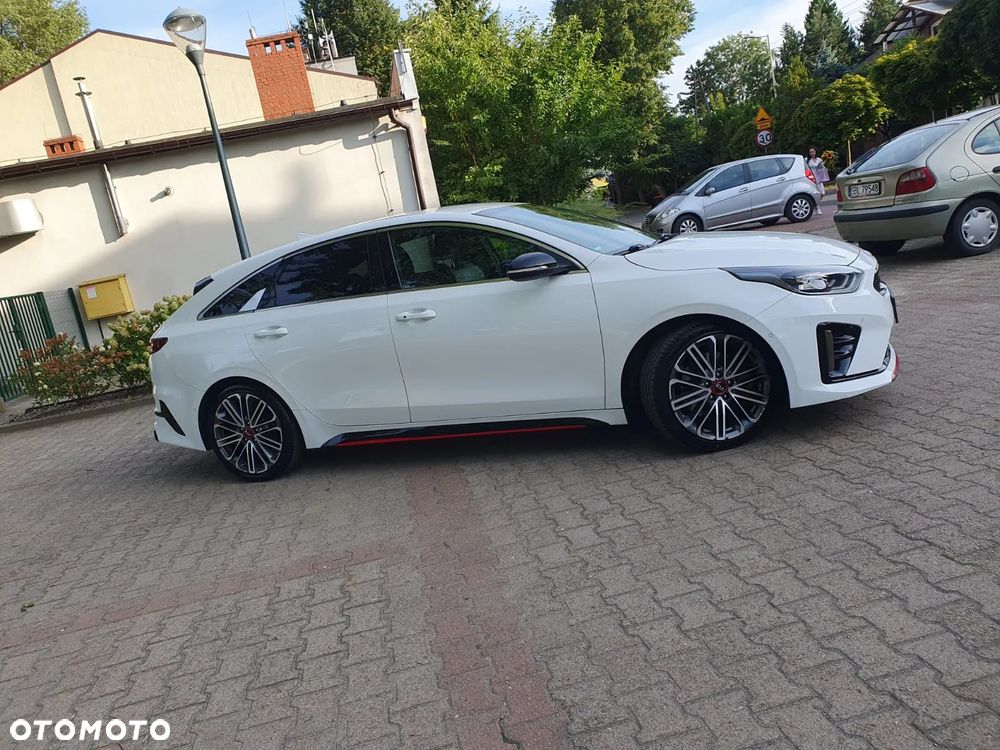 Kia ProCeed 1.6 T-GDI GT - 4