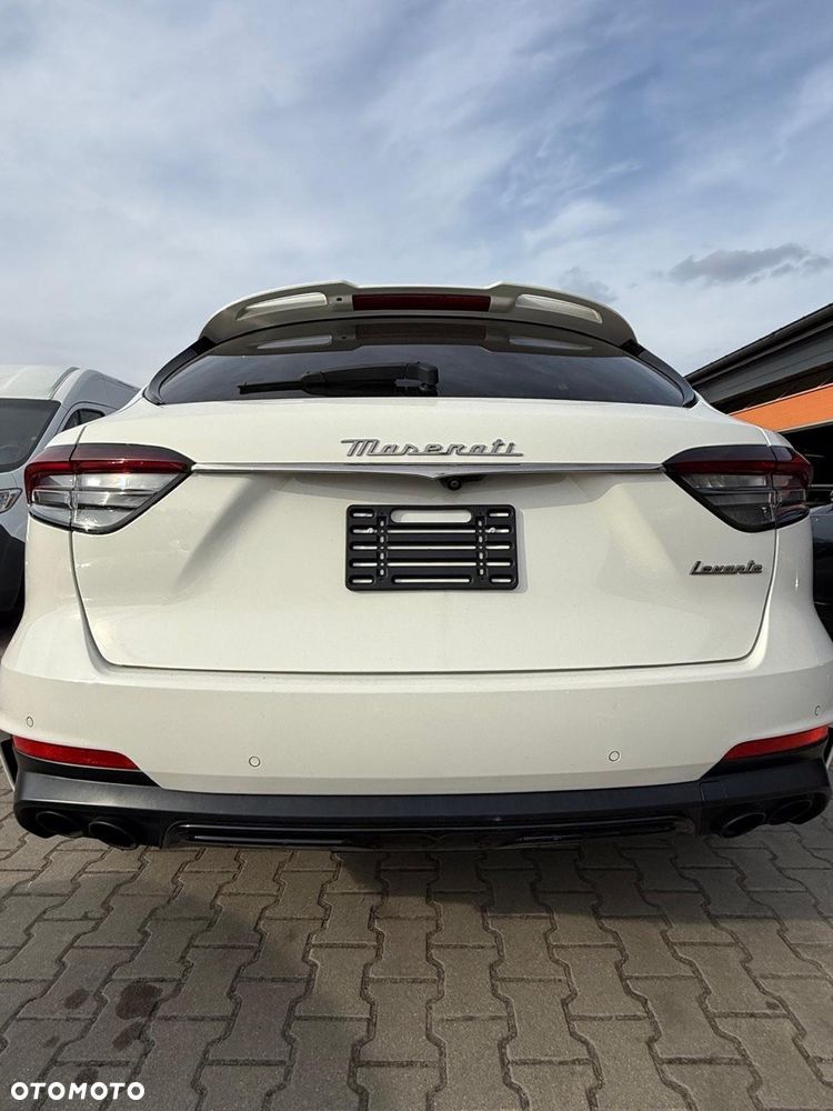 Maserati Levante S - 6