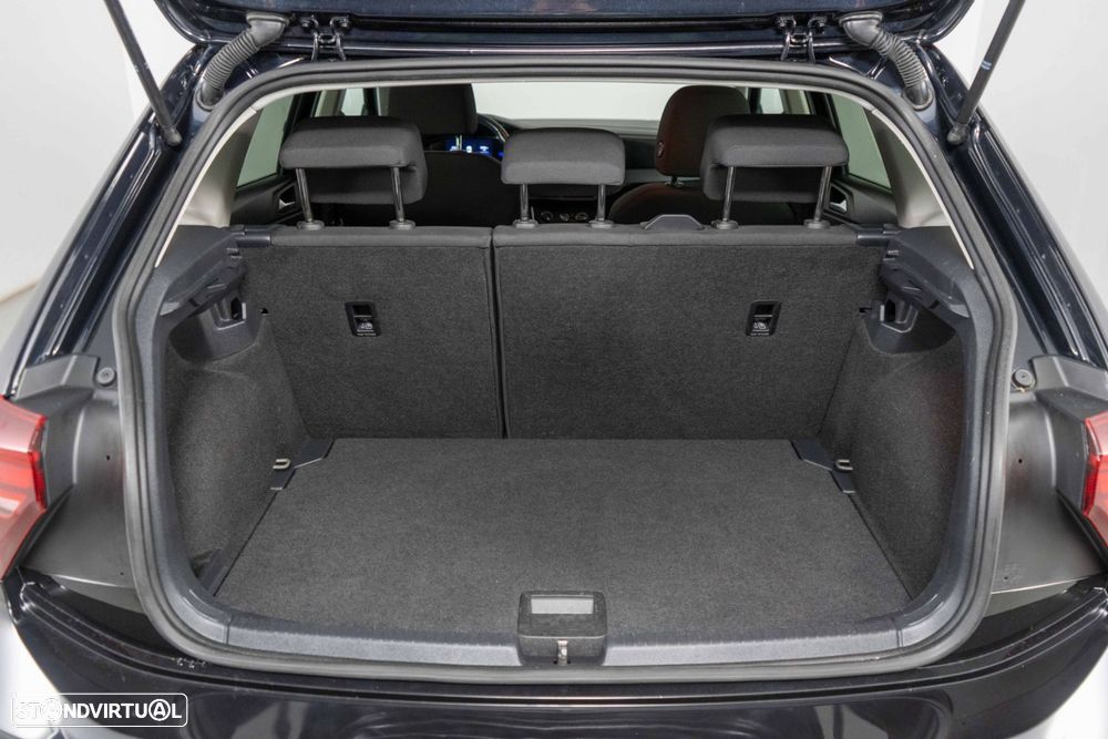 VW Polo 1.0 TSI Urban DSG - 15