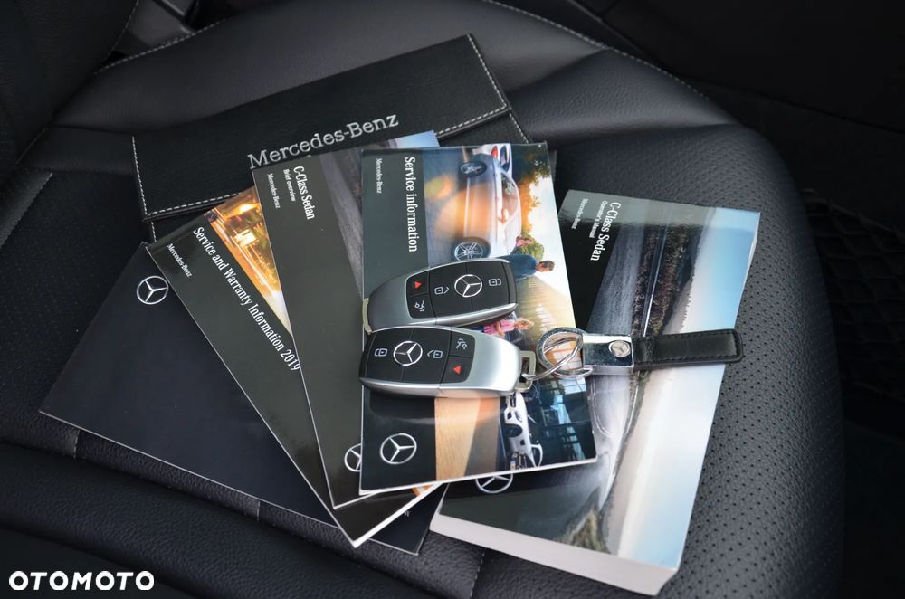 Mercedes-Benz Klasa C 300 4Matic 9G-TRONIC Exclusive - 37