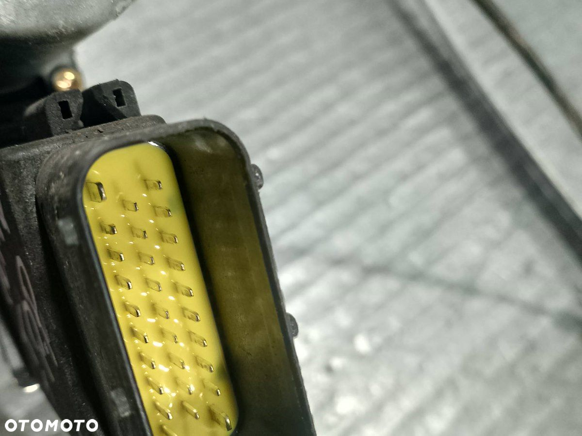 PODNOŚNIK SZYBY PRAWY PRZÓD SKODA OCTAVIA I 6060-00-S04162  172650580 - 5