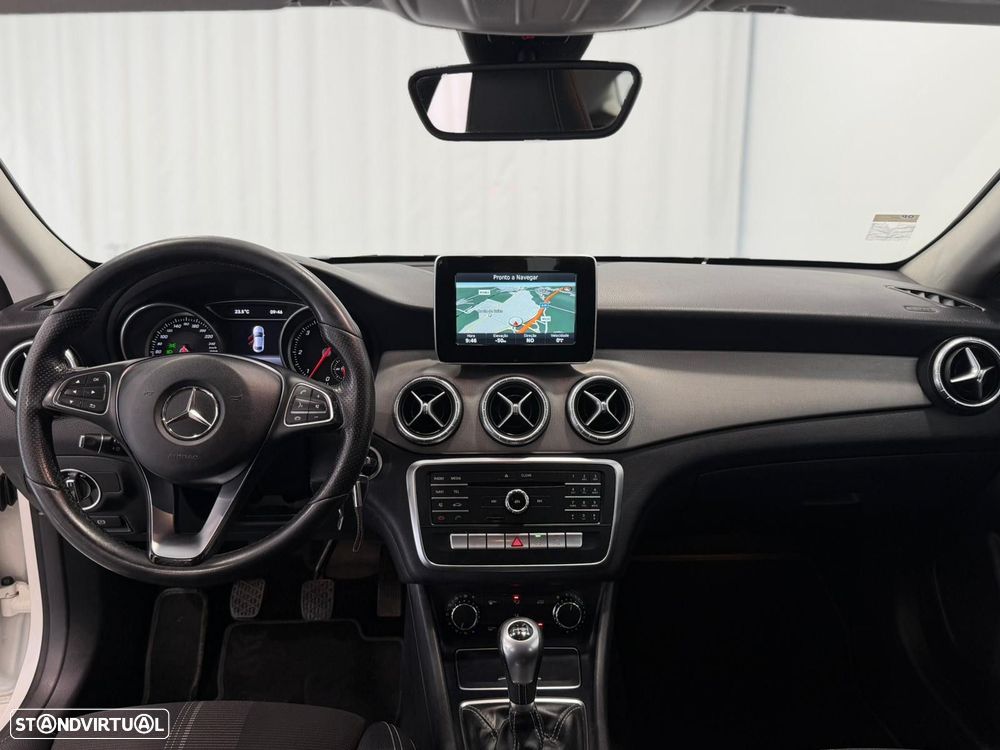 Mercedes-Benz CLA 200 d Urban - 7