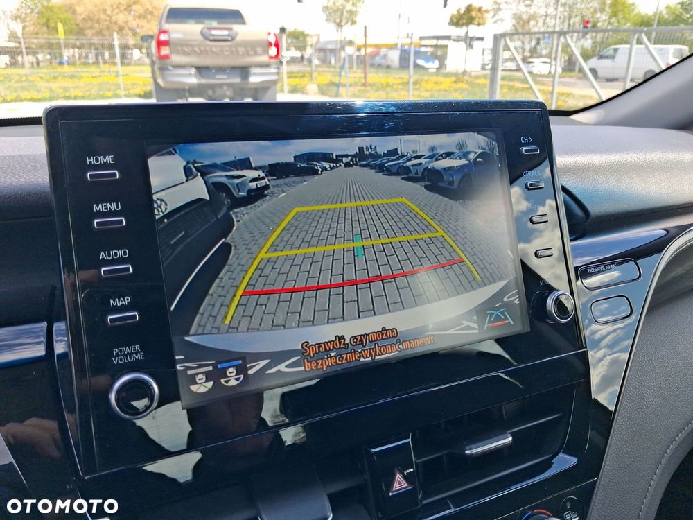 Toyota Camry 2.5 Hybrid Executive CVT - 17