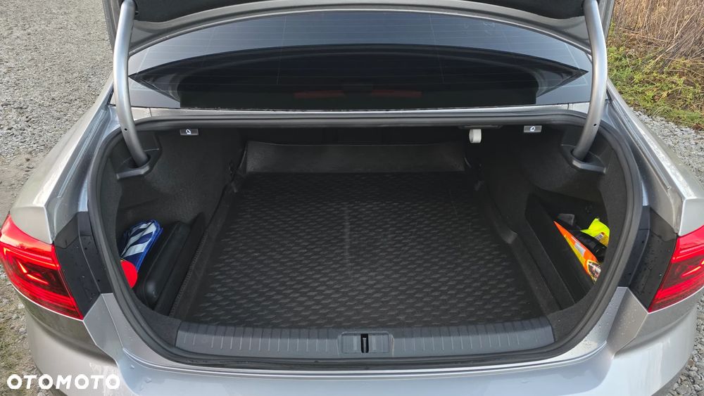 Volkswagen Passat 1.5 TSI EVO Elegance DSG - 33