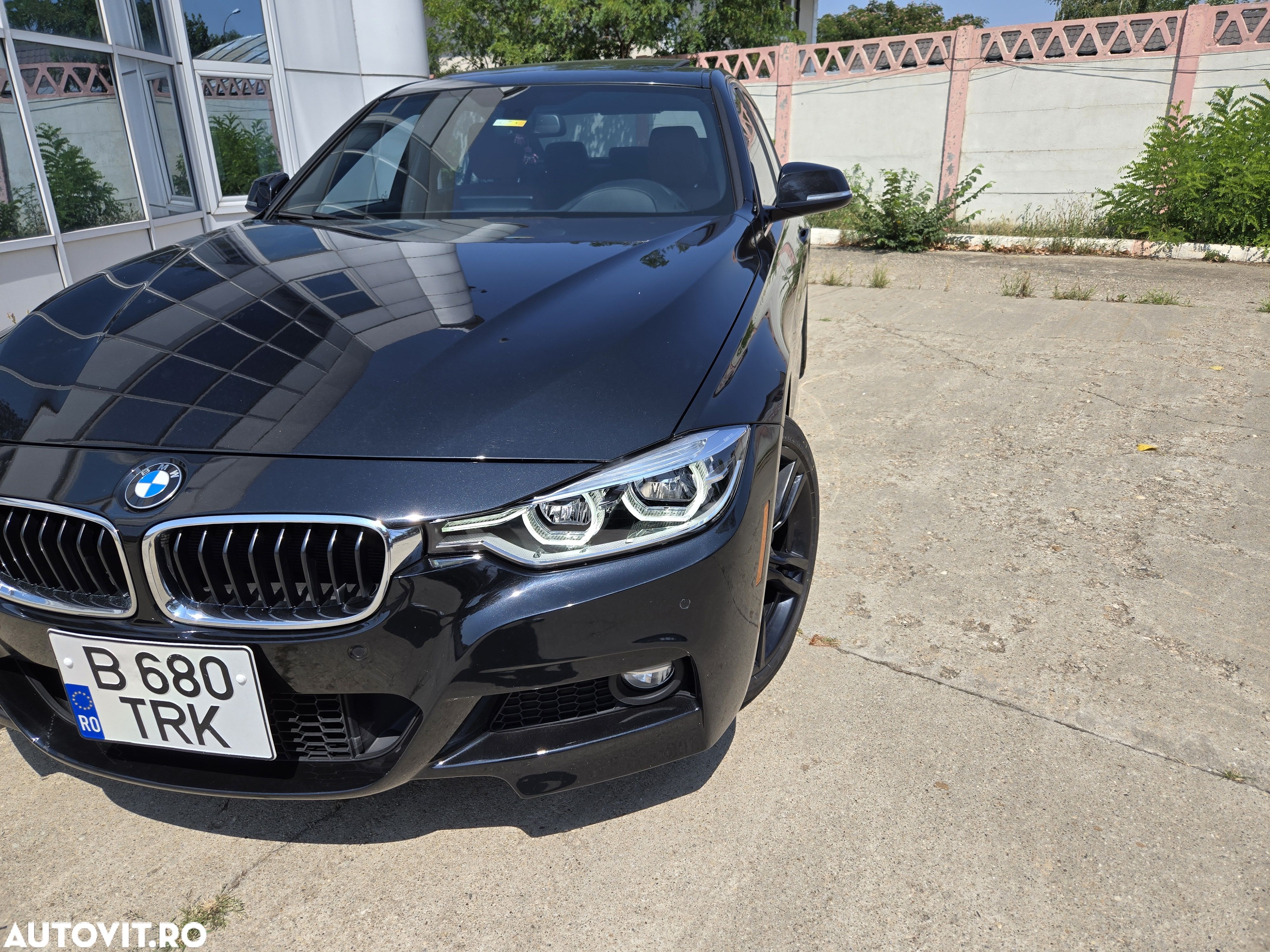 BMW Seria 3 330i xDrive AT M Sport - 1