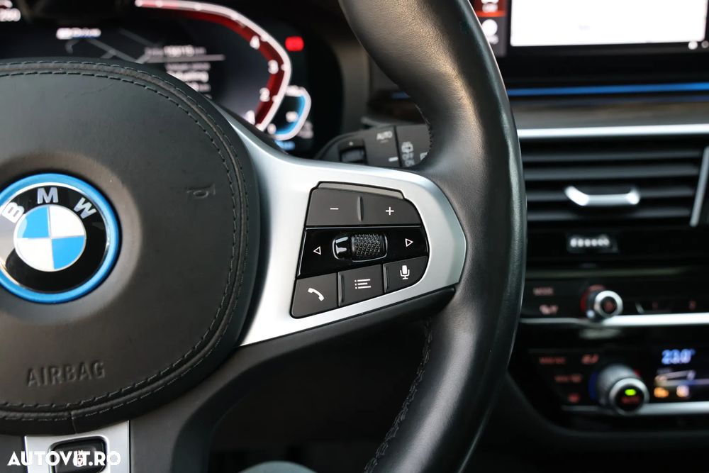 BMW Seria 5 530e xDrive Aut. Luxury Line - 14