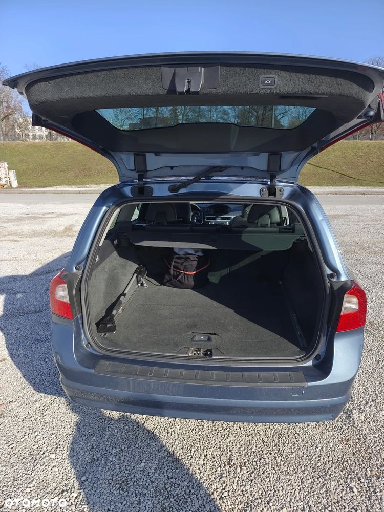 Volvo V70 D3 Geartronic Summum - 5