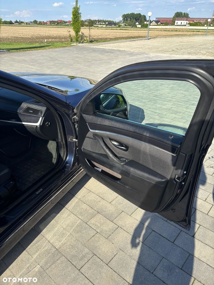 BMW Seria 5 520d - 16