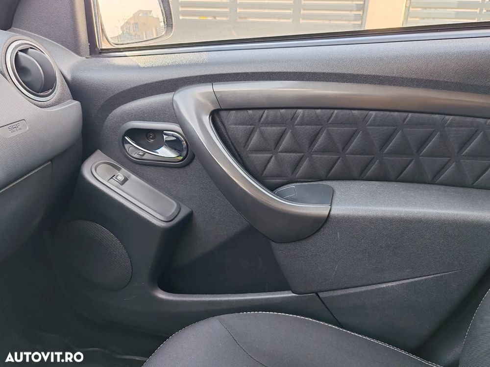 Dacia Duster 1.5 dCi 4x4 Ambiance - 12