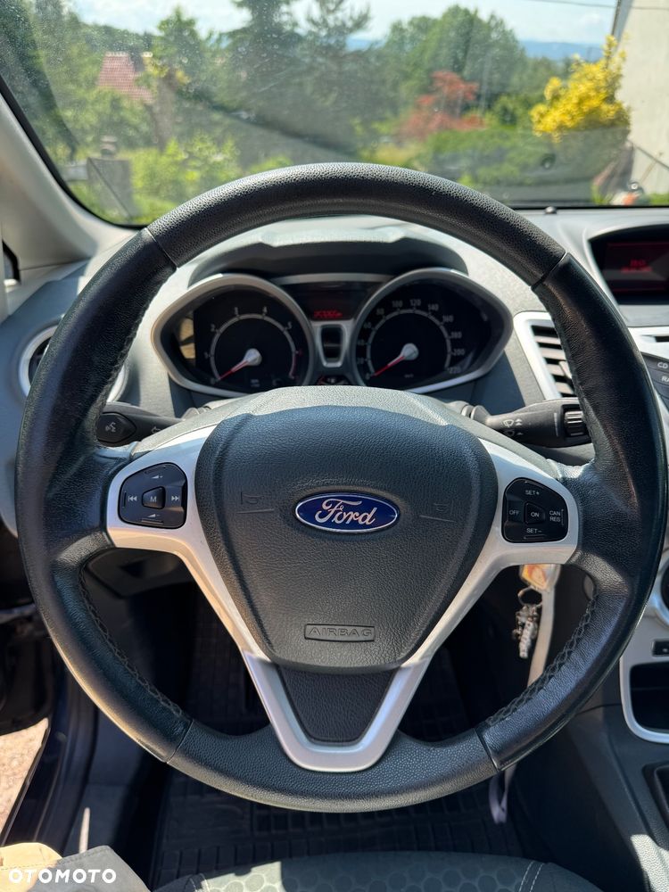 Ford Fiesta 1.4 Trend - 10
