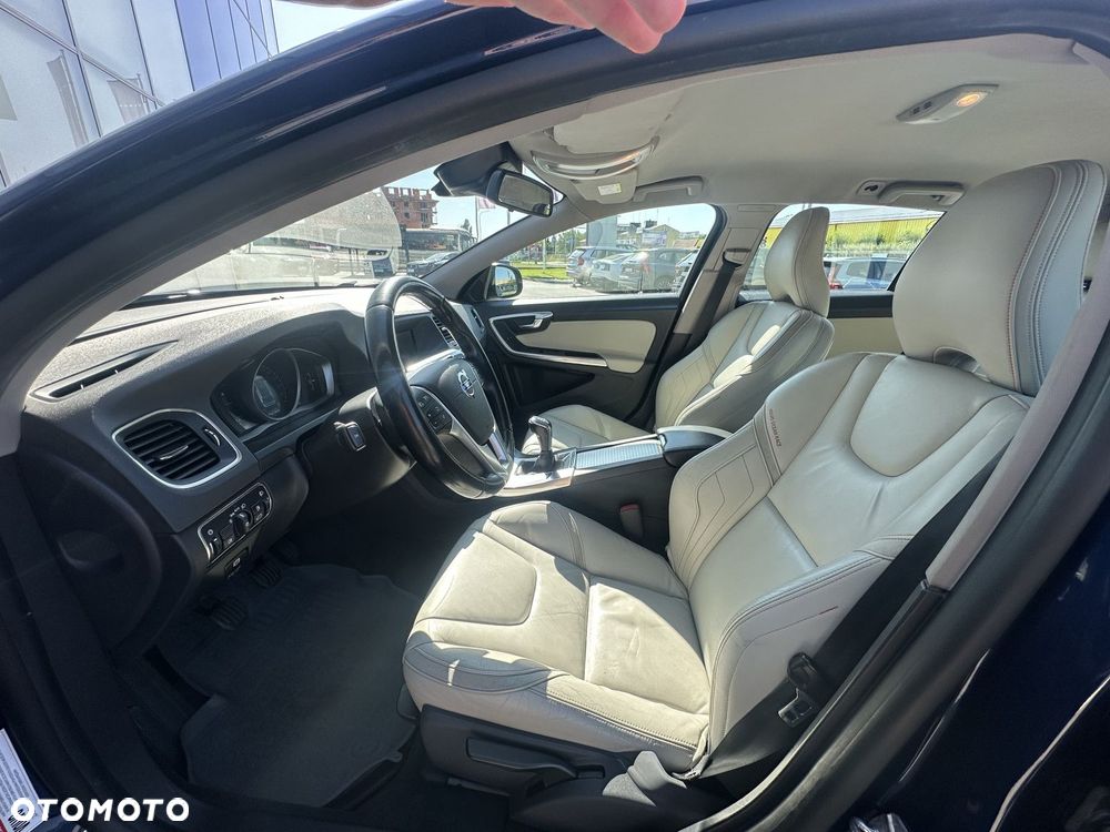 Volvo V60 - 23