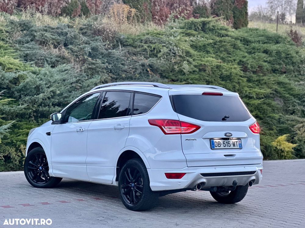 Ford Kuga 2.0 TDCi 2x4 Titanium - 5