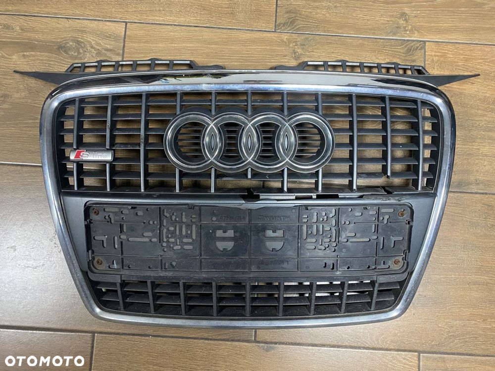 GRILL ATRAPA S-LINE 8P4853651A A3 8P LIFT 05-08 ORG. - 3