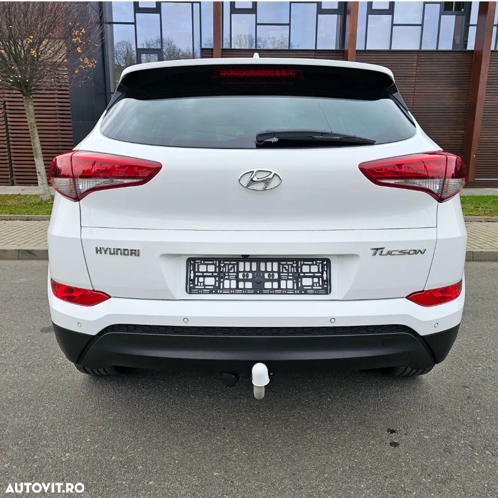 Hyundai Tucson 1.6 GDI 2WD 6MT ISG Comfort - 11