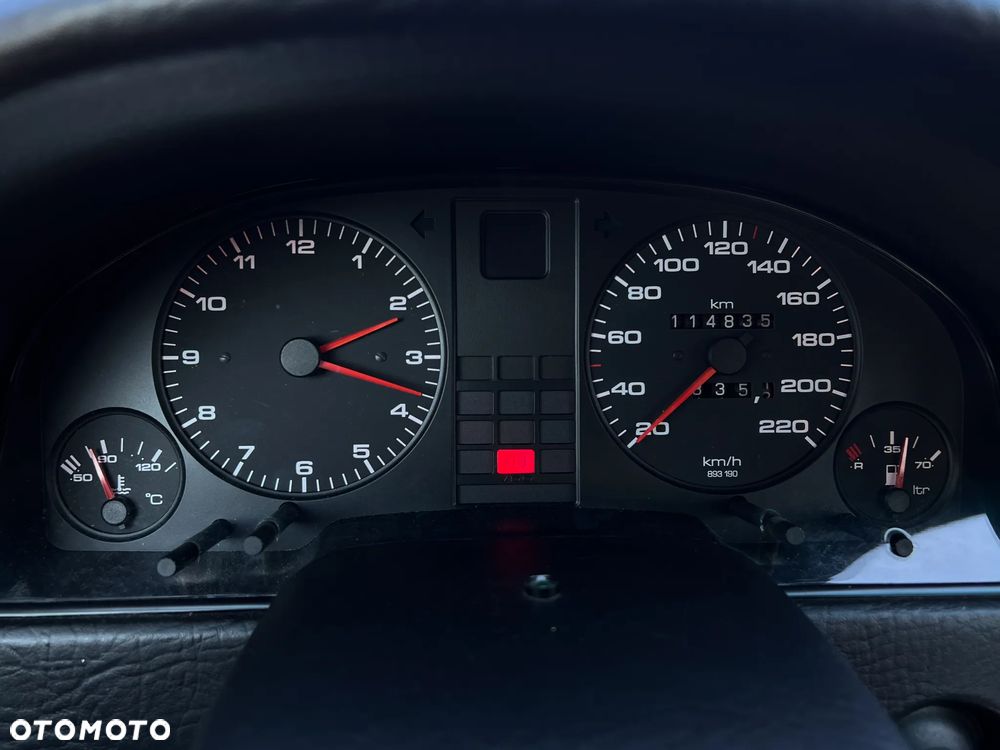 Audi 80 1.6 - 25