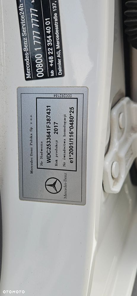 Mercedes-Benz GLC - 12