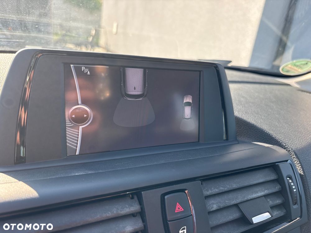 BMW Seria 1 - 21