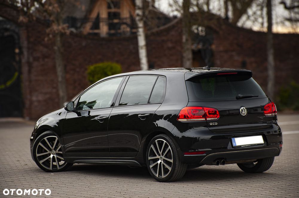 Volkswagen Golf 2.0 TDI DPF GT Sport - 14