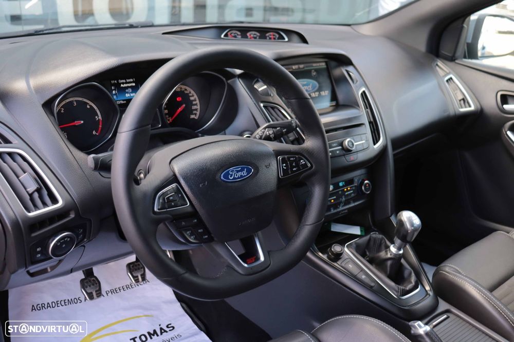 Ford Focus 2.0 TDCi ST-2 - 10