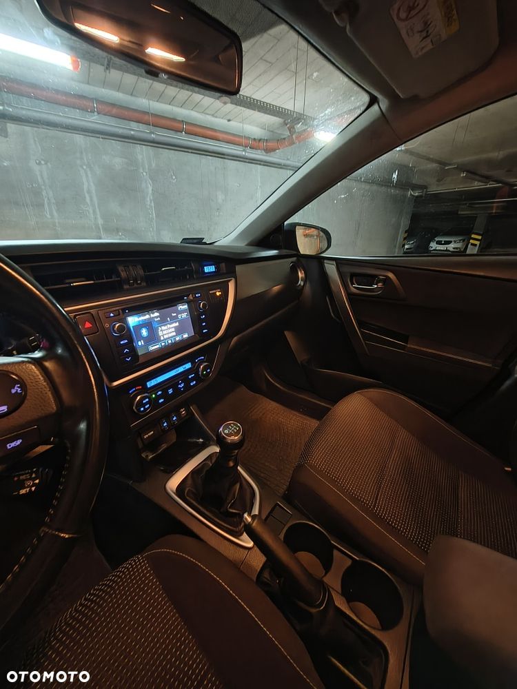 Toyota Auris - 8