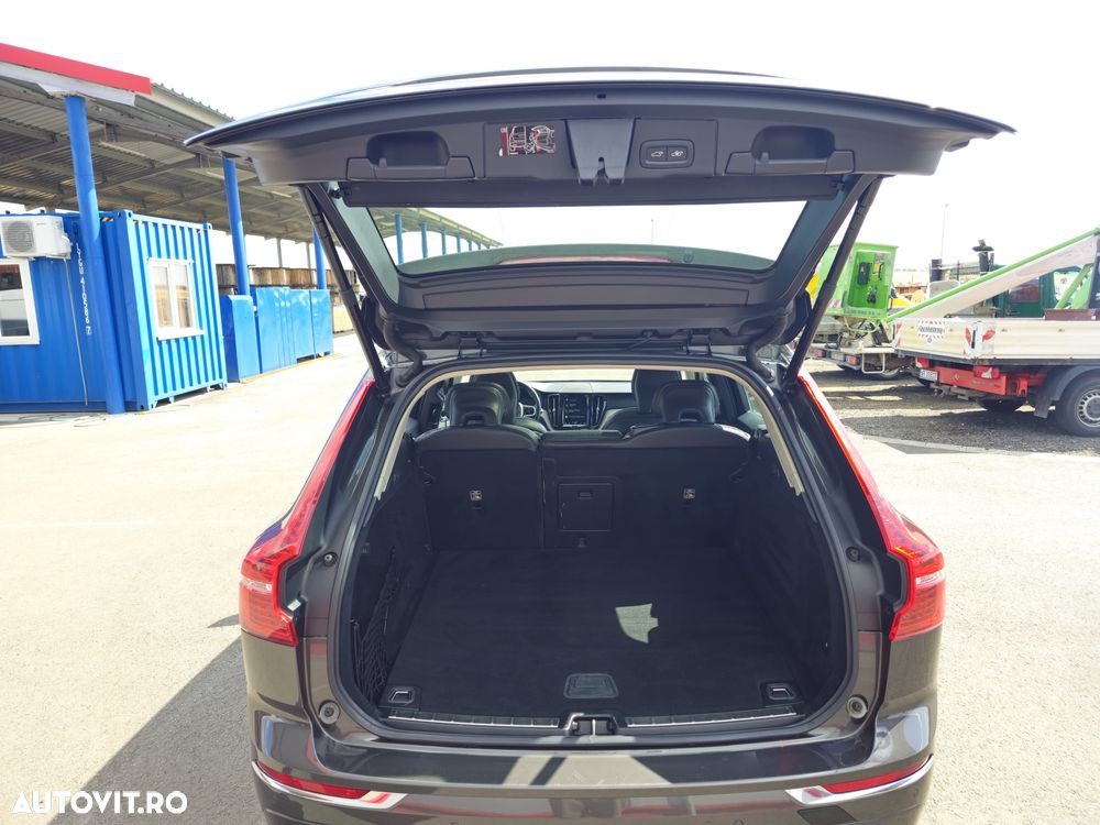 Volvo XC 60 B4 MHEV AWD Inscription - 6