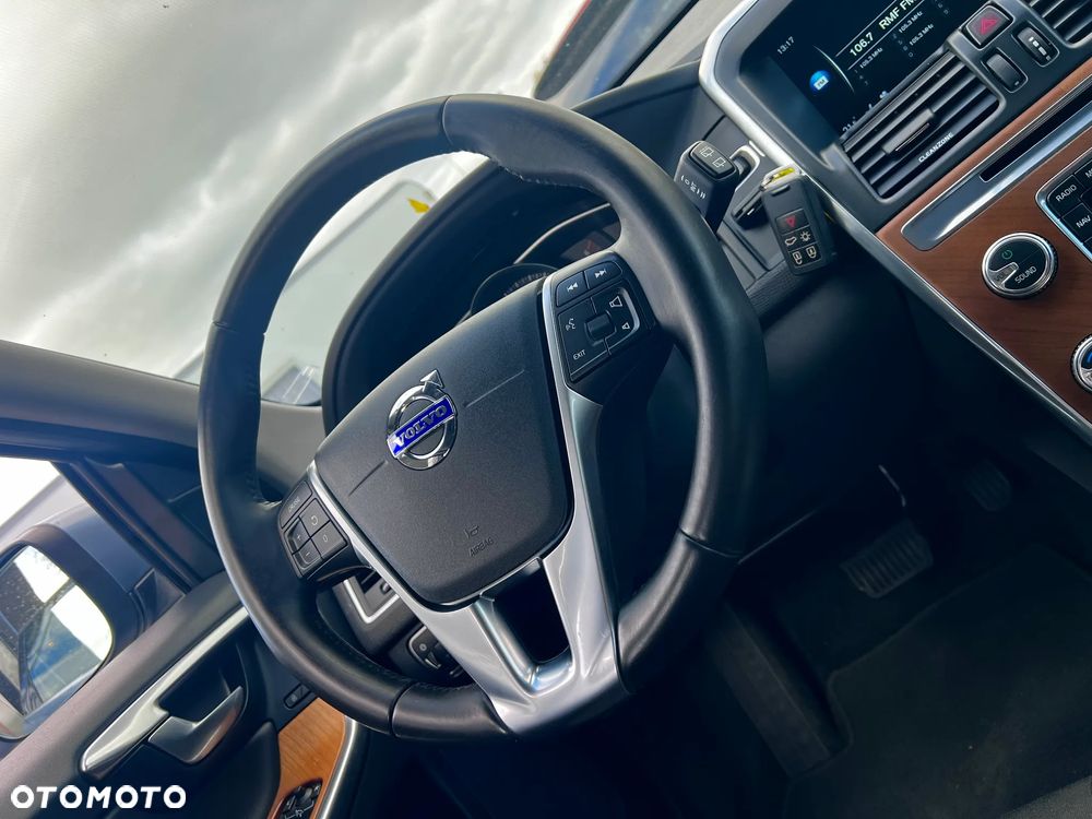 Volvo XC 60 D4 AWD Geartronic Summum - 14