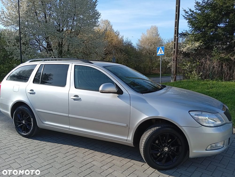 Skoda Octavia 1.6 TDI 4x4 Ambition - 2