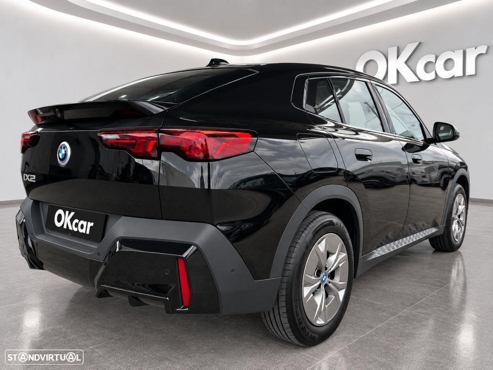 BMW iX2 eDrive20 - 9