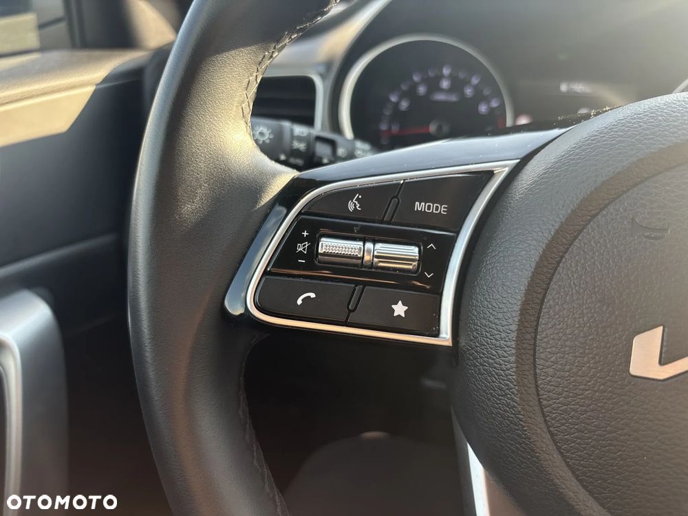 Kia XCeed 1.5 T-GDI M - 10
