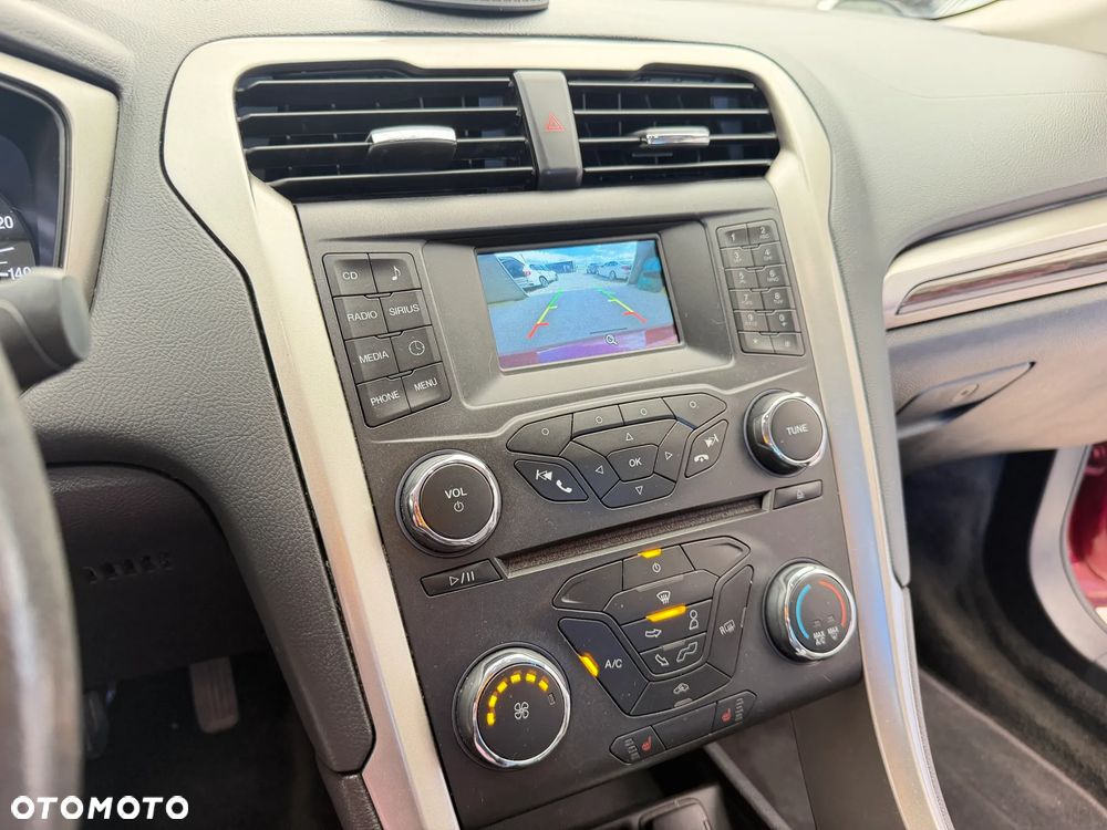 Ford Fusion - 9