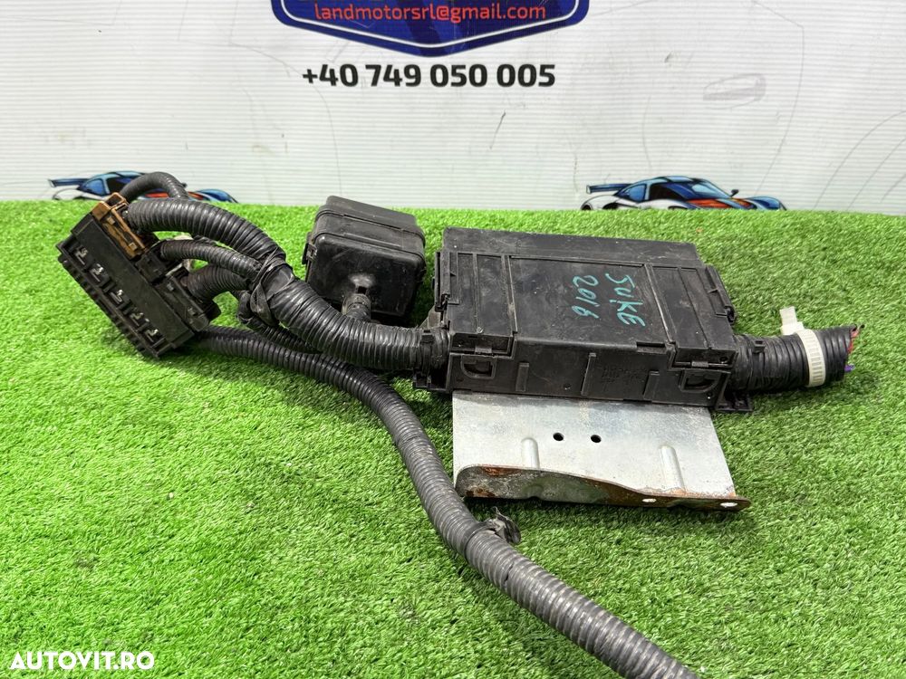 CUTIE PANOU SIGURANTE MODUL RELEU NISSAN JUKE 1.5 DIESEL 2016 COD OEM 7154722330 24382EW70B 2014-2018 - 2