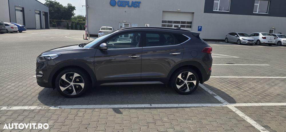 Hyundai Tucson 2.0 CRDI 4WD 6AT Luxury Pack+ - 7