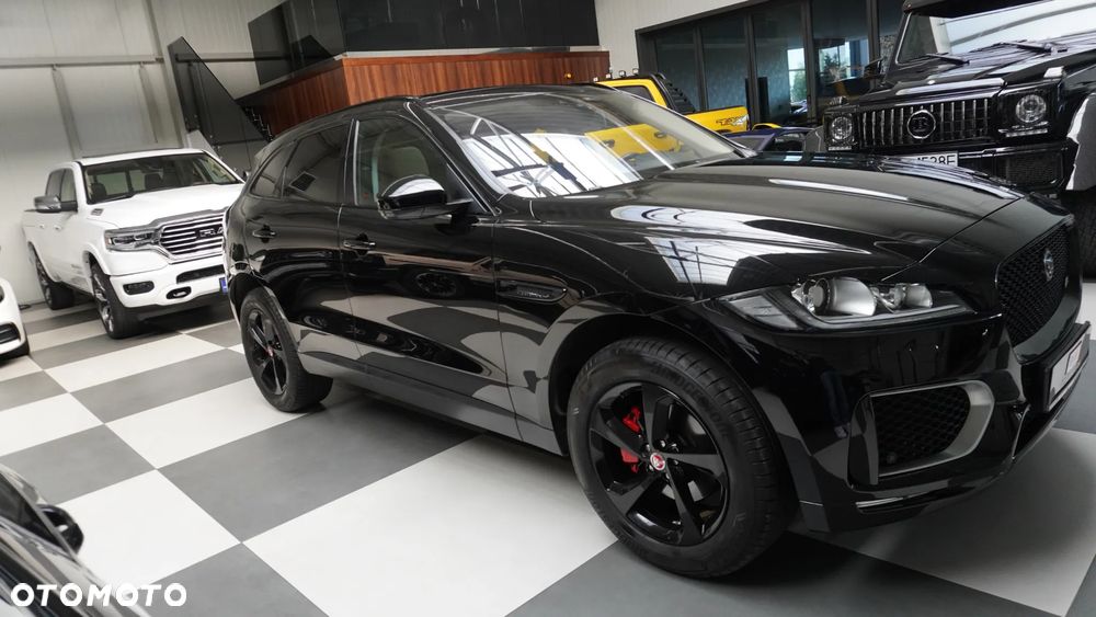 Jaguar F-Pace 2.0 i4P AWD R-Sport - 14